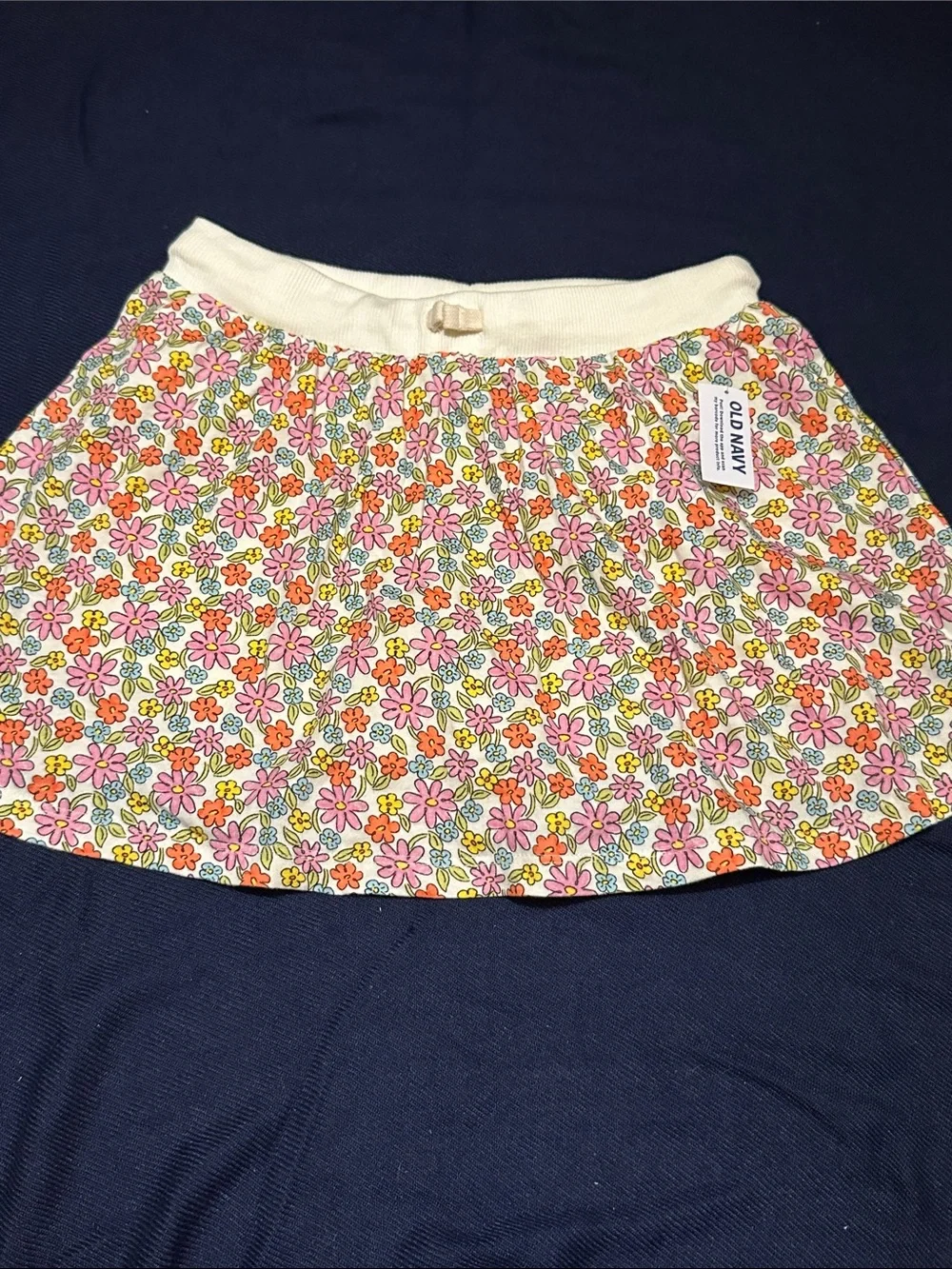Brand new Bundle of two Old Navy Pink and White Floral Daisy Skorts